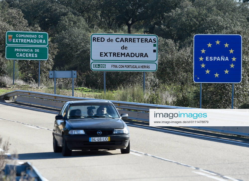 Valverde del Fresno, Spain. Portugal closes land borders. A car is photographed crossing the border between Spain and Portugal over the river Torto, in the North-West of Extremadura, this afternoon. From Sunday, Portugal will close its land border with Spain, for a period of at least two weeks in an attempt to contain the coronavirus. In this way, the Portuguese country, will reintroduce police controls along the1,214km border with Spain. However it is understood that essential movements will be still allowed, such for workers, medical reasons and goods s transportation.