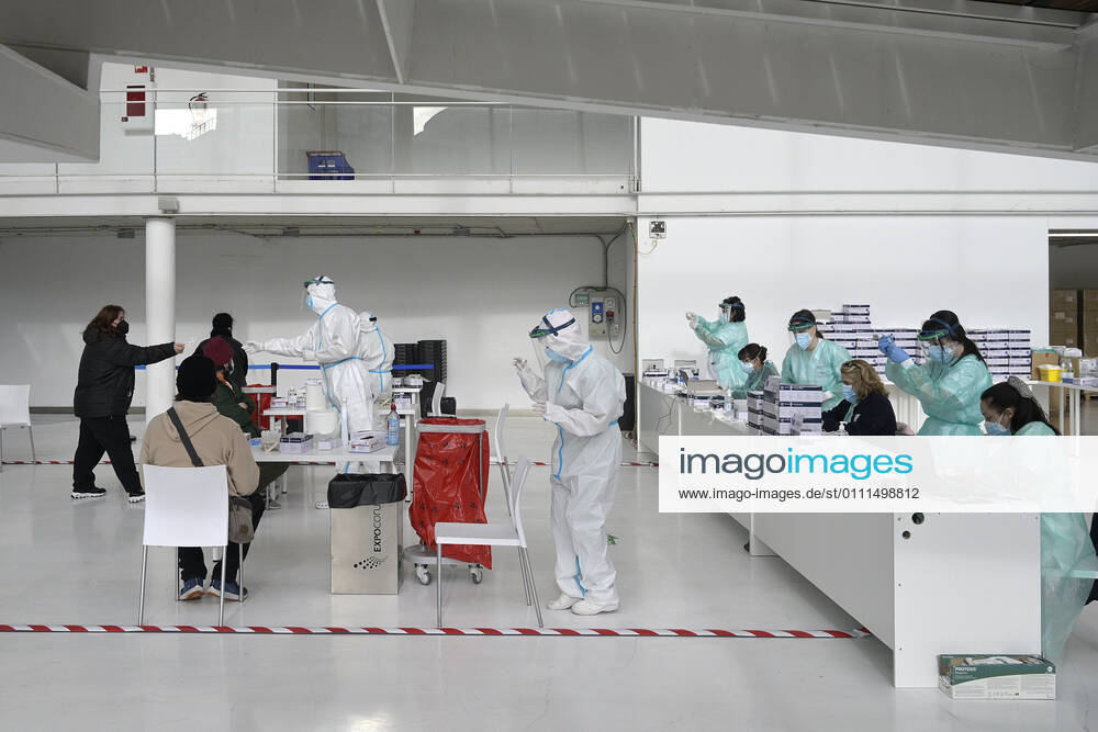 Mass screening device to detect asymptomatic cases of coronavirus in A Coruna, Galicia (Spain), January 30, 2021. The Sergas has carried out this Saturday a mass screening of people aged between 18 and 60 years by antigen test, with the aim of detecting new cases of coronavirus that do not present symptoms. The device has been installed in Expocoruna. 30 JANUARY 2021;A CORUNA;GALICIA;SCREENING;MASS SCREENING;ANTIGEN TEST;HEALTH;EPIDEMIC;PANDEMIC;CORONAVIRUS M. Dylan LagenciaEP 01 30 2021 MADRID MADRID Spain
