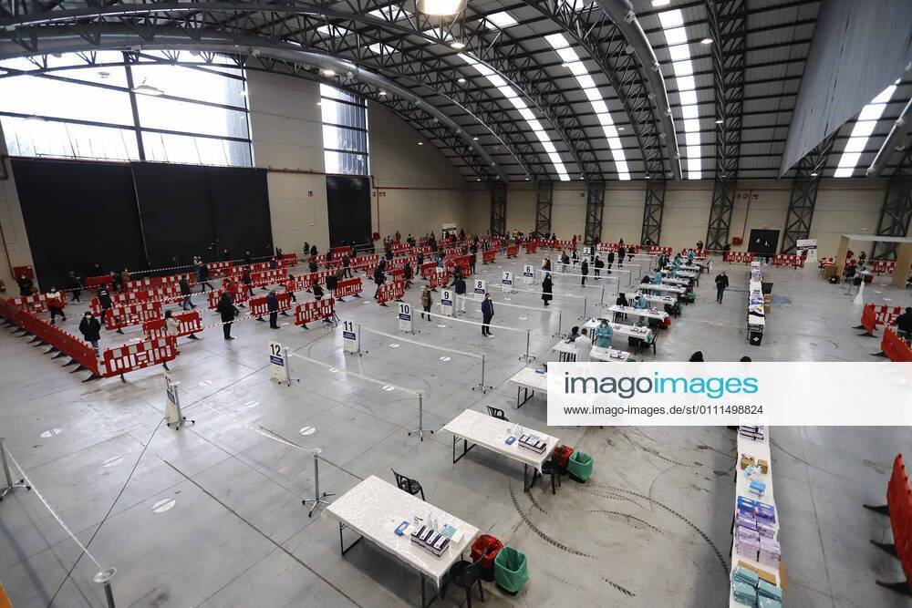 Mass screening device at the Instituto Ferial de Vigo, in Vigo, Galicia (Spain), on 30 January 2021. As reported by the Xunta de Galicia, a total of 22,000 people have been invited to participate in this new mass population screening with antigen test at the Instituto Ferial de Vigo. This device began this Friday afternoon and will remain until next Wednesday. 30 JANUARY 2021;VIGO;MASS SCREENING;SCREENING;CORONAVIRUS;ANTIGENS;EPIDEMIC;PANDEMIC;GALICIA;PONTEVEDRA Marta Vazquez Rodriguez LagenciaEP 01 30 2021 VIGO, GALICIA VIGO, GALICIA Spain