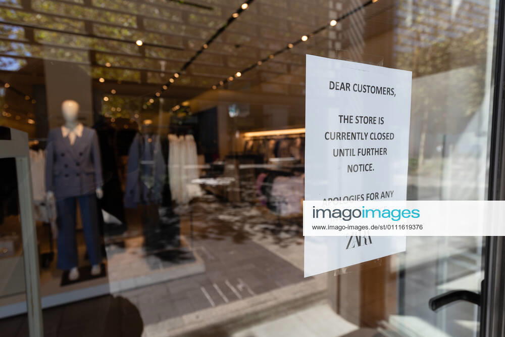 WA CORONAVIRUS COVID19, A sign posted in the window of Zara announcing it is closed until further notice in Perth, Monday, February 1, 2021. West Australian Premier Mark McGowan yesterday called for a five-day lockdown for metropolitan Perth and two nearby regions after a COVID-19 hotel quarantine breach. ( NO ARCHIVING, , NO USE IN BOOKS WITHOUT CONSENT