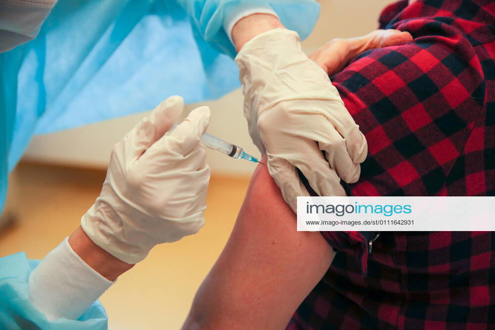 A patient gets a shot of the Gam-COVID-Vak (Sputnik V) vaccine against COVID-19 at Sochi s City Hospital No 4. Dmitry Feoktistov TASS TS0F5AA6