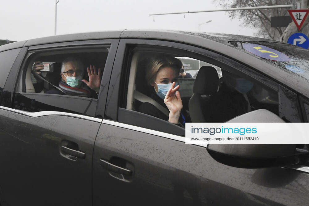 WHO probe into coronavirus origins in Wuhan A vehicle carrying members of the World Health Organization s team investigating the origins of the coronavirus pandemic enters an infectious disease prevention center in Wuhan, China, on Feb. 1, 2021.