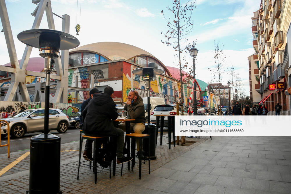 Several tables on a terrace in the district of La Latina in Madrid (Spain), on February 1, 2021. The community of Madrid will decree the mandatory use of masks inside restaurants and increase the number of people who can be seated at the same table on a terrace to 6. The measures will come into force from next Friday. 01 FEBRUARY 2021;CORONAVIRUS;RESTRICTIONS;INFECTED;CONTAGIONS;MASKS;HOSPITALITY INDUSTRY Ricardo Rubio LagenciaEP 02 01 2021 Madrid Madrid Spain