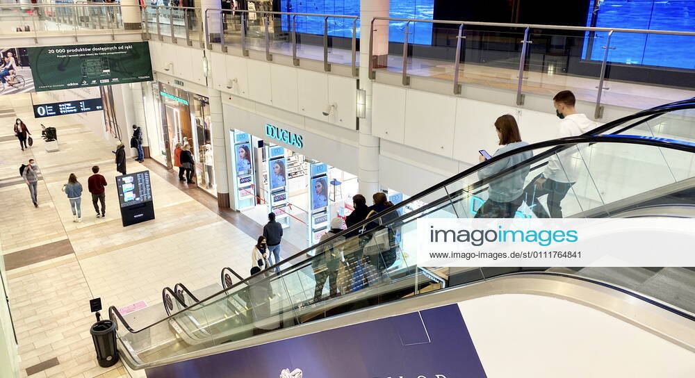 Shopping centres are open again Shopping centres are open again while maintaining the sanitary regime on February 02, 2021 in Warsaw, Poland as the restrictions caused by Covid-19 loosen. EN_01462887_0005