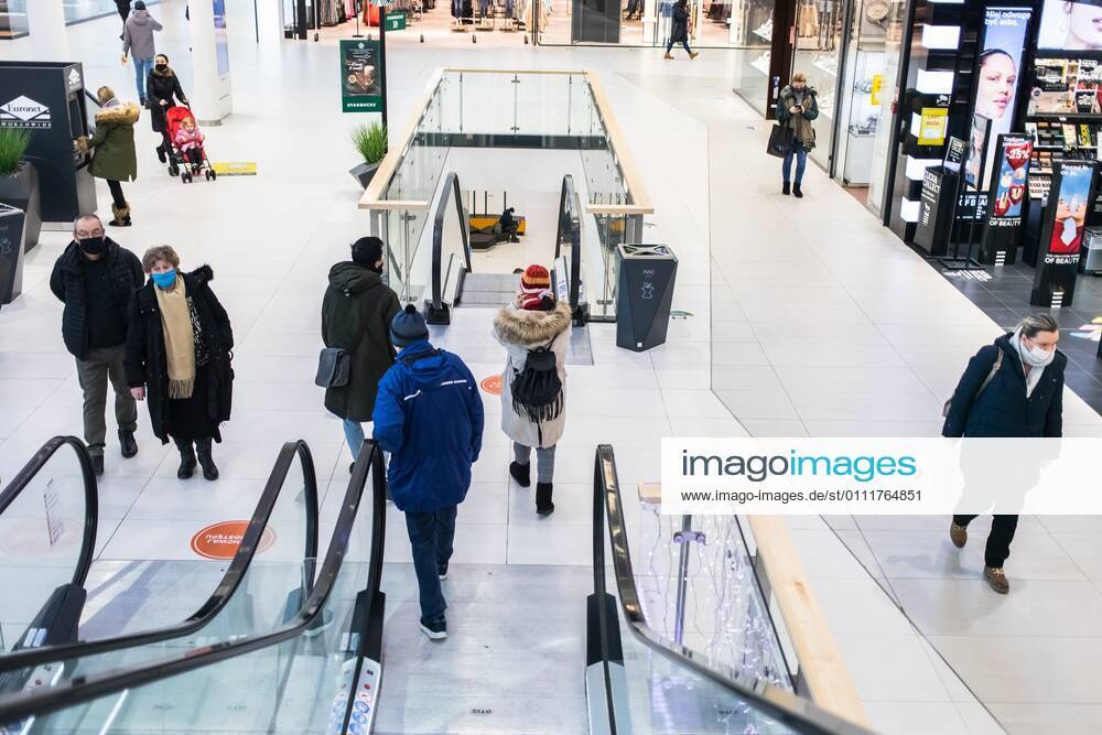 Shopping centres are open again Shopping centres are open again while maintaining the sanitary regime on February 02, 2021 in Warsaw, Poland as the restrictions caused by Covid-19 loosen. EN_01462912_0008