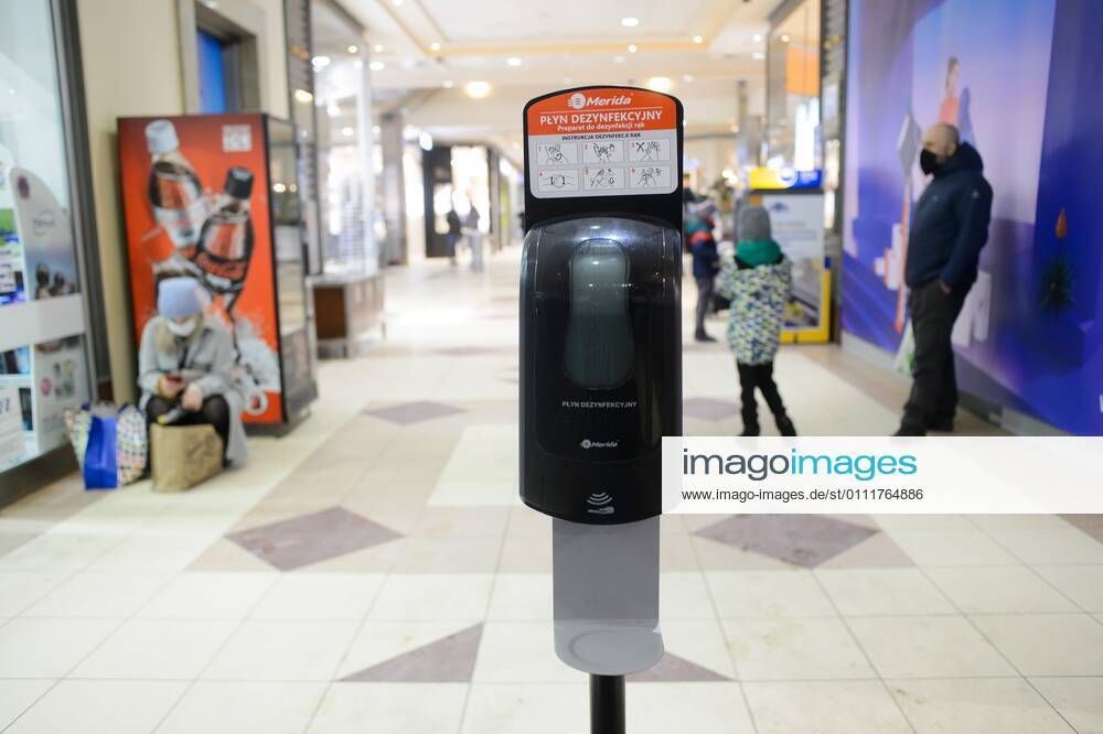 Shopping centres are open again Shopping centres are open again while maintaining the sanitary regime on February 02, 2021 in Warsaw, Poland as the restrictions caused by Covid-19 loosen. EN_01462912_0033