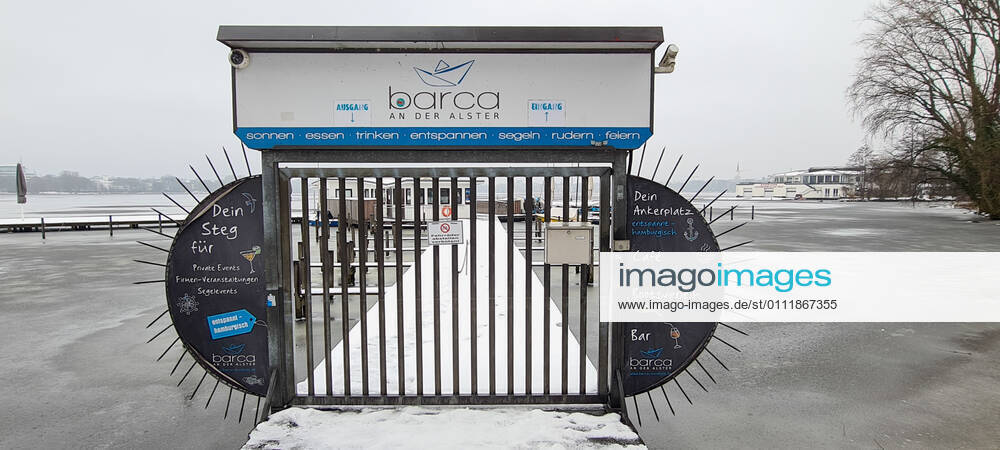 Hamburg in Corona Lockdown scenes in february 2021 around the Hamburger Außenalster closed restaurant barca at the Alster Hamburg in Corona Lockdown scenes in february 2021 around the Hamburger Außenalster , Hamburg Hamburg Germany city center around the Alster