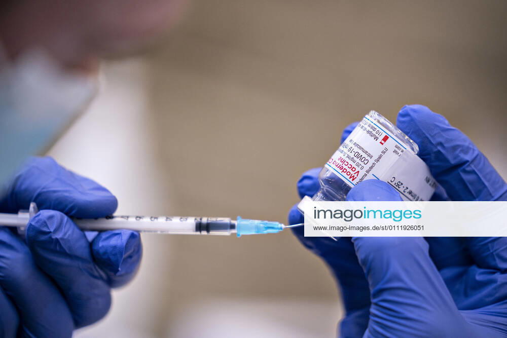 The vaccination with the Moderna vaccine for 85 citizens is underway in Broenderslevhallen, Thursday 4 February 2021 This is the first time Moderna has been used in Denmark. Specifically, these are the oldest citizens in the target group. target group, Broenderslev Jylland Denmark