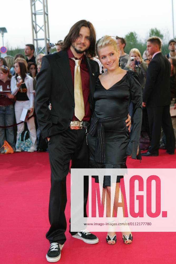 German Television Award 2005 Copyright IMAGO Herrmann 15 10 2005 Theme Award ceremony German Television Award 2005 in the Coloneum in Cologne with the award winners and guests Jeanette Biedermann with boyfriend Joerg Weissenberg