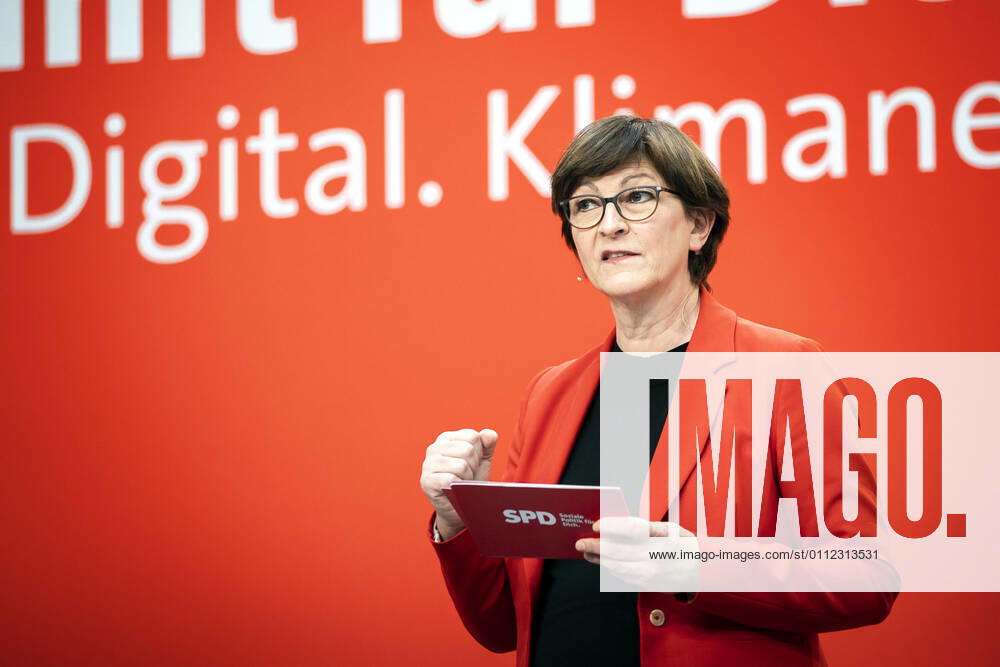 Saskia Esken, Chairwoman of the SPD, recorded at the SPD annual kick-off meeting of the party executive Future for You Social Digital Climate Neutral Berlin, 07 02 2021 Berlin Germany