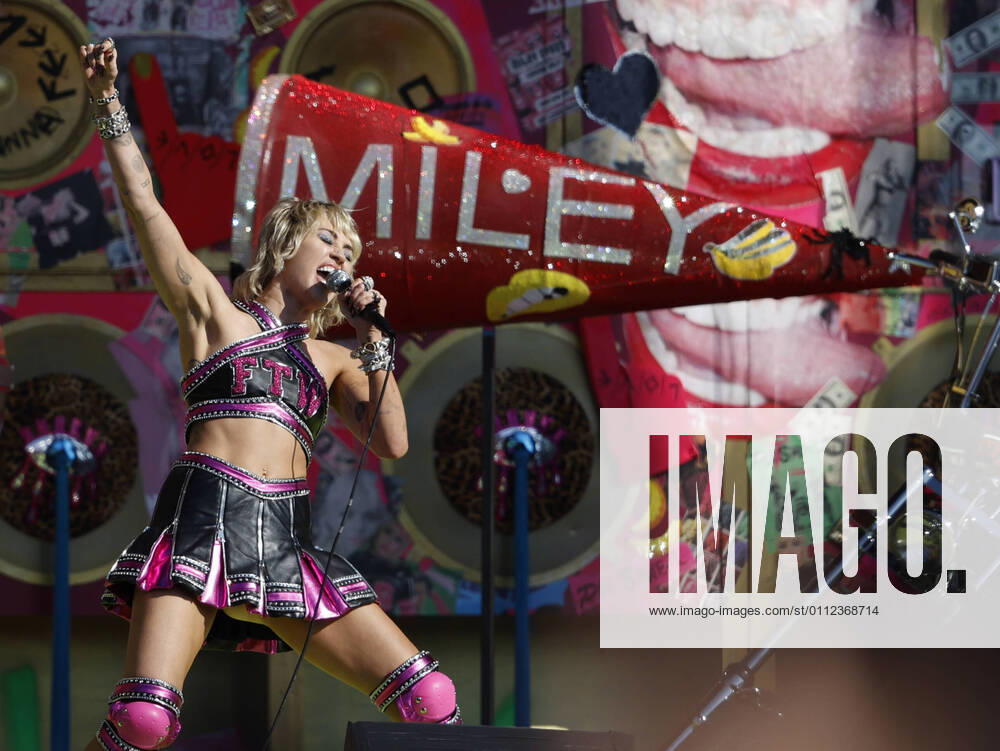 Recording artist Miley Cyrus performs during the Tik Tok Tailgate party prior to Super Bowl LV at Raymond James Stadium in Tampa, Florida on Sunday, February 7, 2021. SBP20210207509 JOHNxANGELILLO
