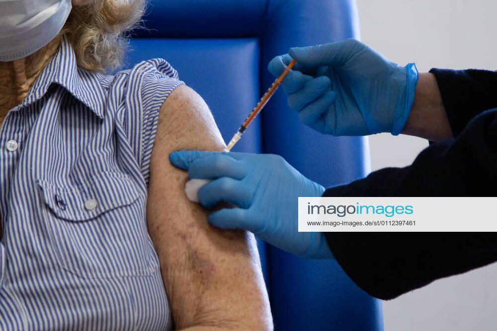 Italy: First COVID-19 vaccination for people over 80 in Rome The first people over 80 vaccinated by the health staff of the ASL Roma 1 Rome Italy