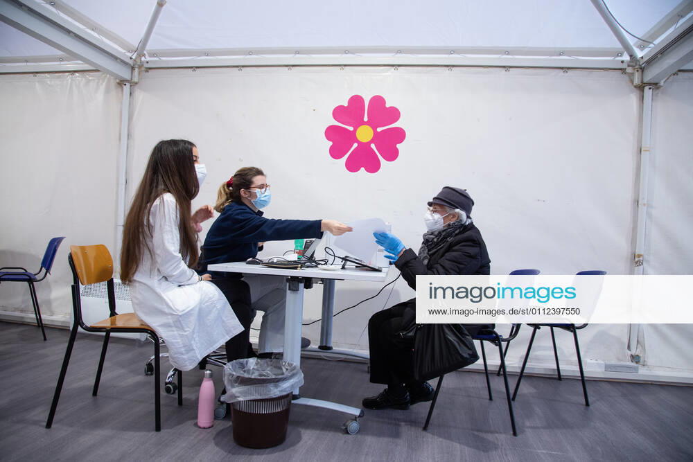 Italy: First COVID-19 vaccination for people over 80 in Rome Place for the acceptance of people over 80 who must be vaccinated Rome Italy