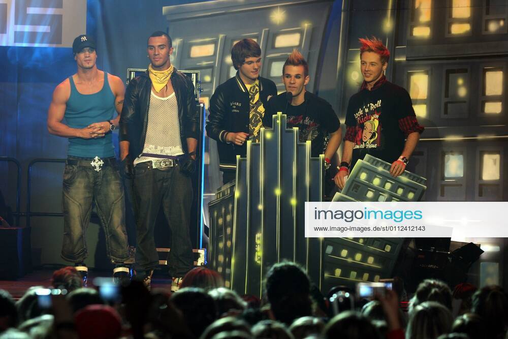 Award ceremony JETIX AWARD 2008 in Berlin The BoyBand PART SIX on stage at Germanys biggest youth fair YOU at the award ceremony of the JETIX AWARD 2008 in the exhibition halls in Berlin Copyright IMAGO Müller 25 10 2008 IMAGO Foto Berlin Henry H Herrmann