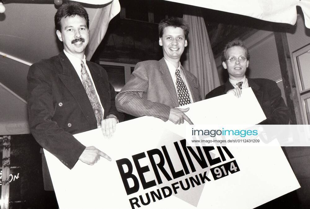 Personalities Klaus Kelle Editor-in-Chief , Günter Jauch Program Coordinator and Program Director UweFfrigge at Berliner Rundfunk 91,4 People Personalities Portrait in Berlin Copyright IMAGO Herrmann Date 1993 IMAGO Foto News Agentur Berlin Henry H Herrmann