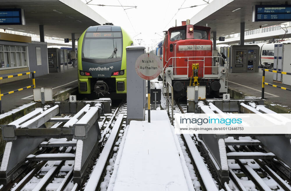DEUTSCHLAND, Hamburg, Wintereinbruch, Bahnhof Altona Hamburg Germany