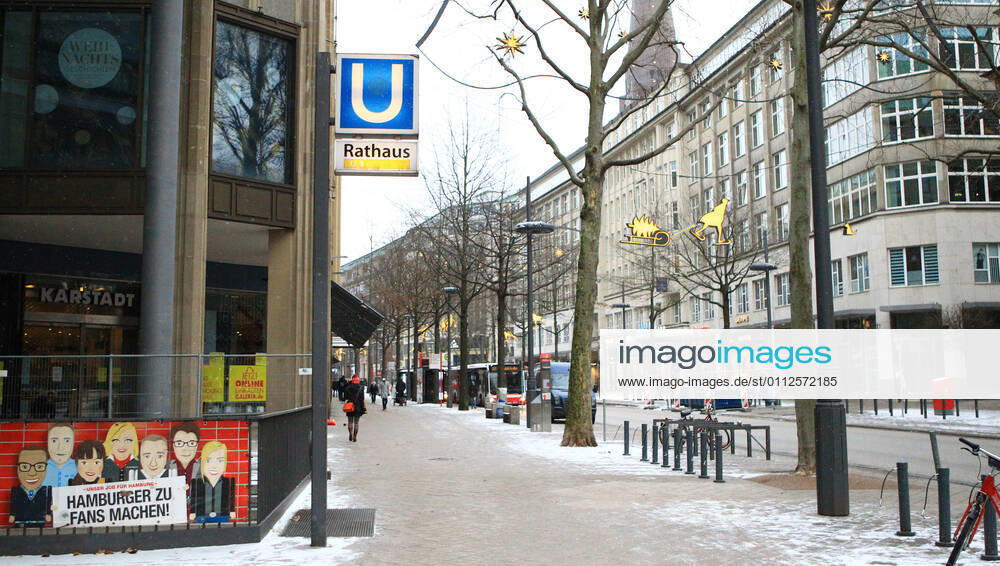 The almost deserted shopping street Mönckebergstrßae in downtown Hamburg during the lockdown downtown Hamburg