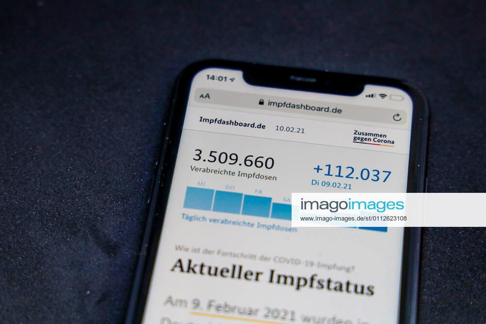 Vaccination dashboard of the Federal Ministry of Health Current vaccination status DEU, Germany, Berlin, 10 02 2021 Impfdashboard de Status 10 February 2021, 12 15 clock, displayed on an iPhone progress of COVIDâ â 19â â vaccination.