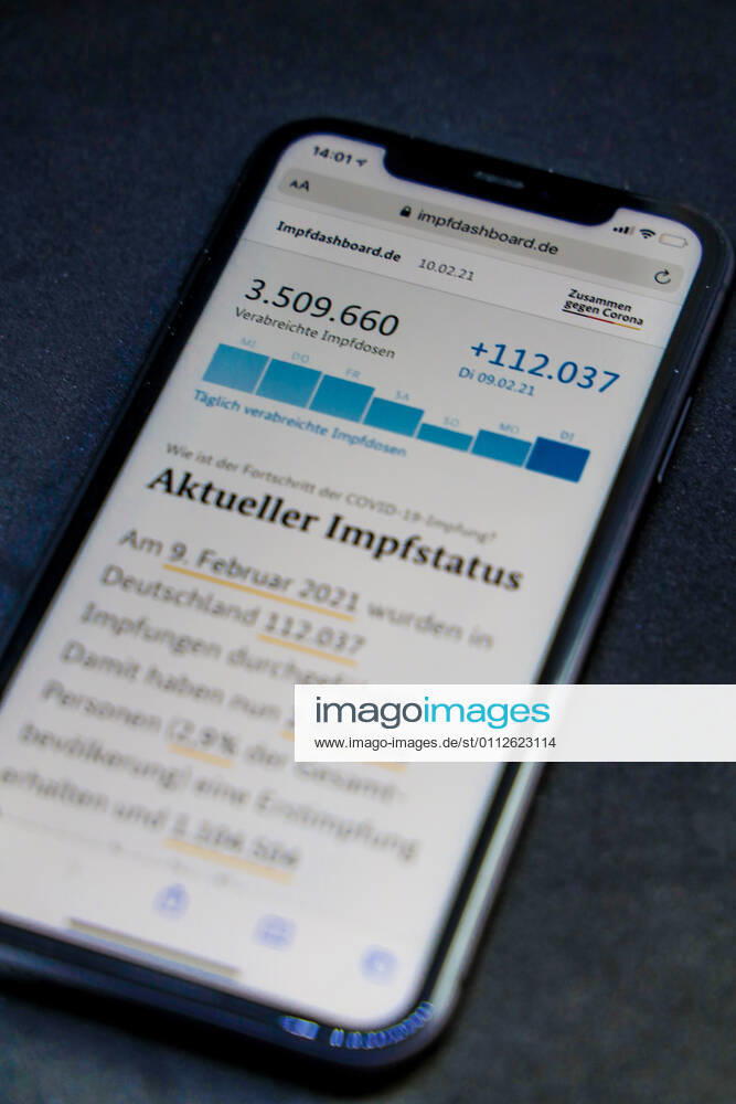 Vaccination dashboard of the Federal Ministry of Health Current vaccination status DEU, Germany, Berlin, 10 02 2021 Impfdashboard de Status 10 February 2021, 12 15 clock, displayed on an iPhone progress of COVIDâ â 19â â vaccination.