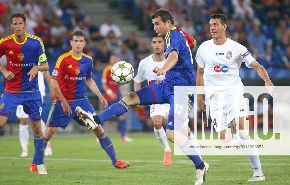 St Jakob Park Basel , SCHWEIZ , Herren Fussball UEFA Champions League Qualifikation Saison 2012 2013 FC Basel - CFR Cluj 1:2 Alexander Frei (FC Basel) ; Aktion