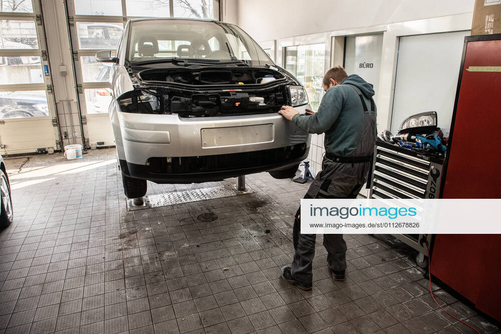 Düsseldorf repair of damage to car paintwork Düsseldorf North Rhine-Westphalia Germany