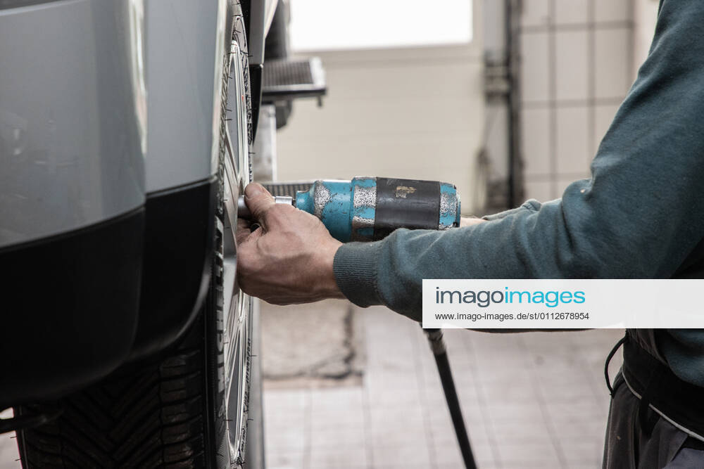 Düsseldorf repair of damage to car paintwork Düsseldorf North Rhine-Westphalia Germany