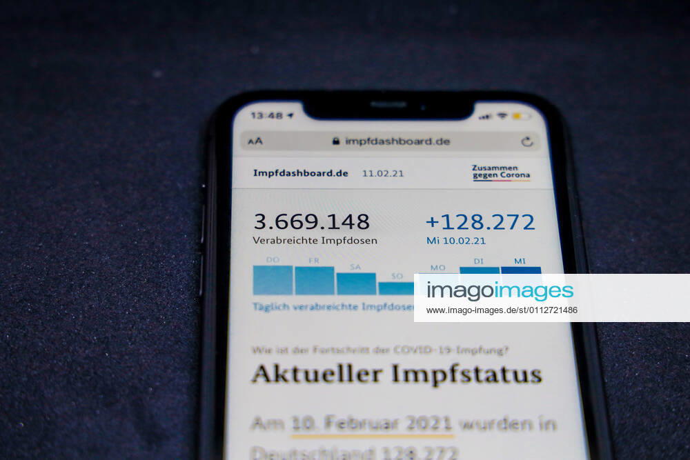 Vaccination dashboard of the Federal Ministry of Health Current vaccination status DEU, Germany, Berlin, 11 02 2021 Impfdashboard de Status 11 February 2021, 11 10 clock, displayed on an iPhone Progress of COVIDâ â 19â â vaccination.