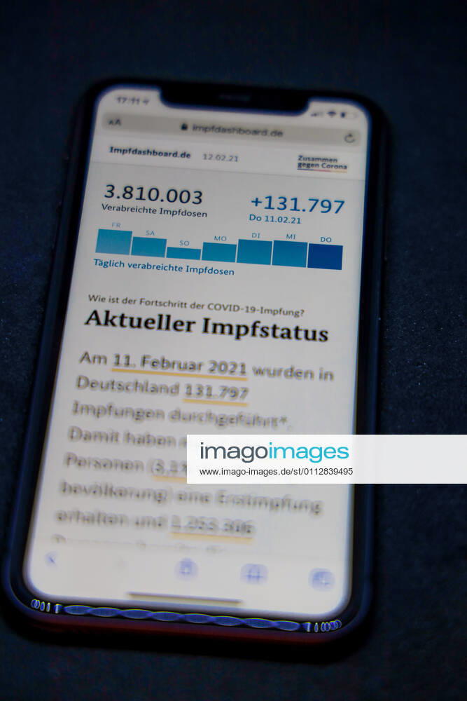 Vaccination dashboard of the Federal Ministry of Health Current vaccination status DEU, Germany, Berlin, 12 02 2021 Impfdashboard de As of 12 February 2021, 11 45 am, displayed on an iPhone Progress of COVIDâ â 19â â vaccination.