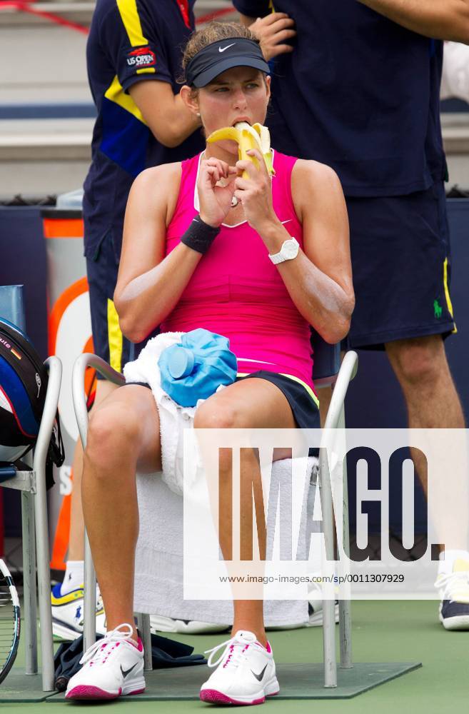 TENNIS - WTA, US Open 2012 NEW YORK CITY,NEW YORK,USA,27.AUG.12 - TENNIS - WTA Tennis Damen Tour, US Open 2012, Grand Slam, Flushing Meadows. Bild zeigt Julia Görges (GER).