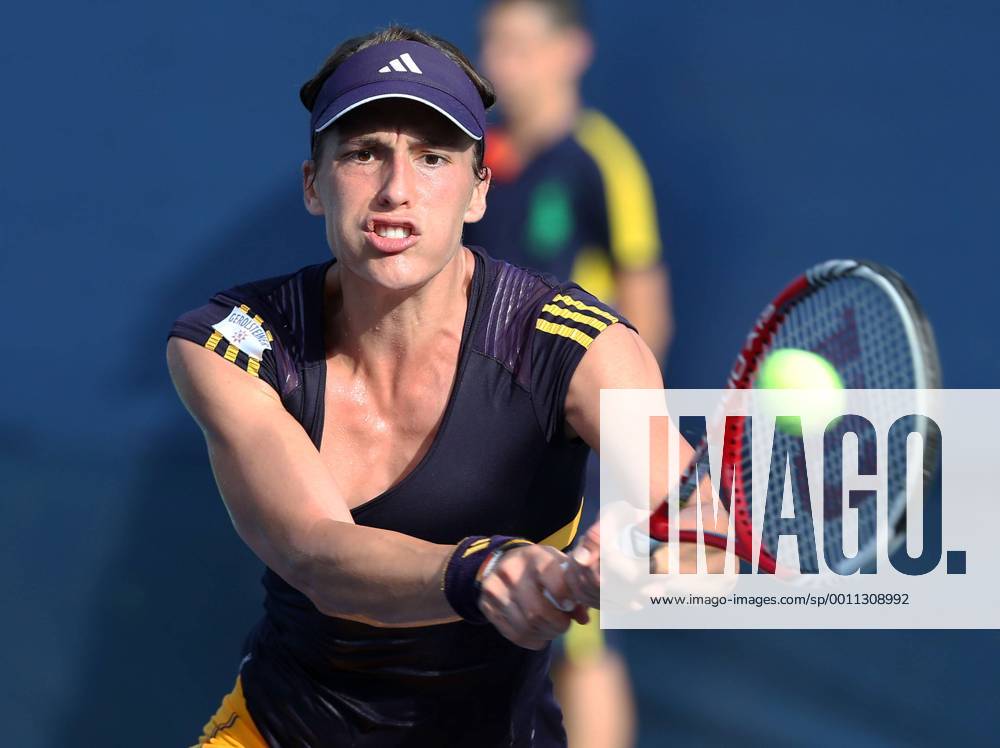 US Open 2012, USTA Billie Jean King National Tennis Center, Flushing Meadows, New York, ITF Grand Slam Tennis Tournament . Andrea Petkovic (GER), Aktion,Einzelbild,Halbkörper,Querformat,