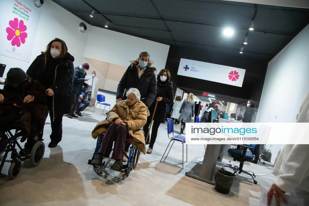 Italy: New area for anti-Covid vaccination in Rome Reception area of ??the new area dedicated to vaccinations in the Ennio Morricone Auditorium in Rome Rome Italy