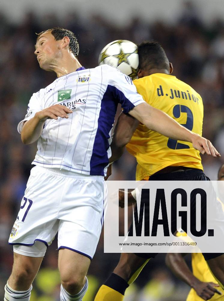 Anderlecht , Belgium August , 28 2012 Champions League Play off round 2nd leg RSC Anderlecht AEL Limassol FC Tom De Sutter Dosa Junior