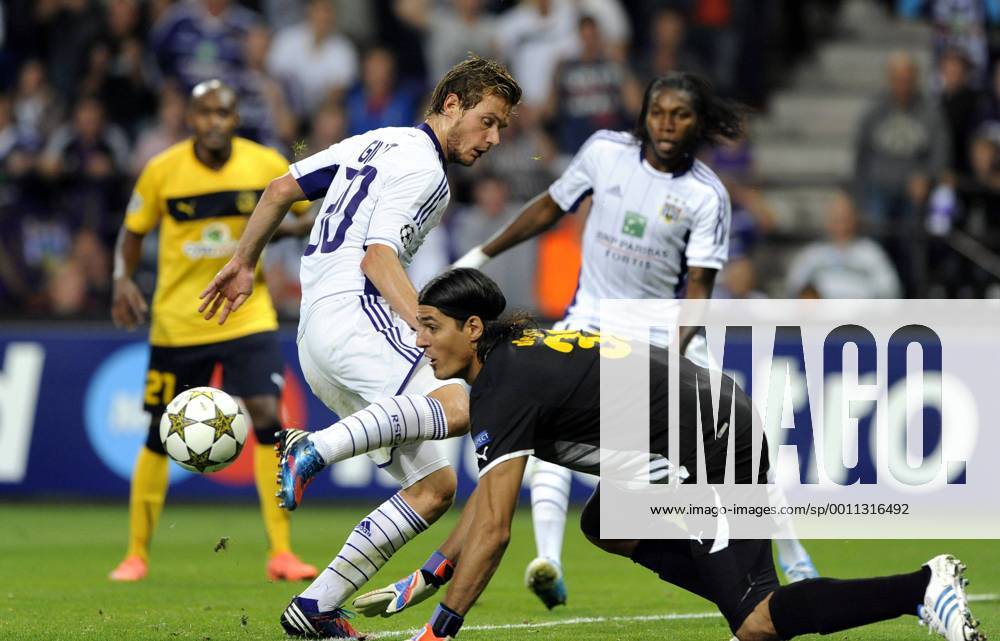 Anderlecht , Belgium August , 28 2012 Champions League Play off round 2nd leg RSC Anderlecht AEL Limassol FC Guillaume Gillet Matias Degra