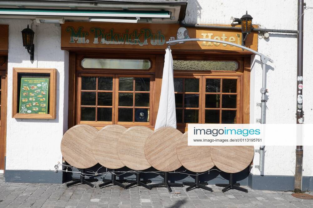 Photo Manuel Geisser 16 02 2021 catering industry gastronomy coronavirus lockdown restaurant hotels picture waiting for customers Lucerne