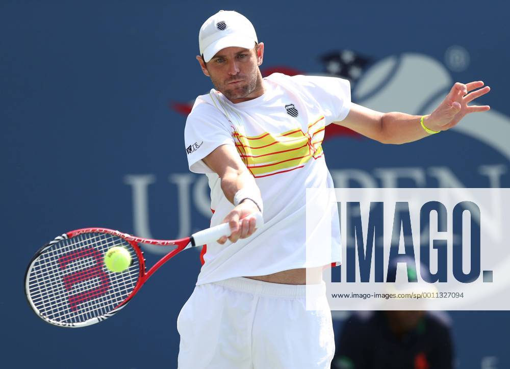 US Open 2012, USTA Billie Jean King National Tennis Center, Flushing Meadows, New York, ITF Grand Slam Tennis Tournament . Mardy Fish (USA) Aktion, Einzelbild, , Querformat,