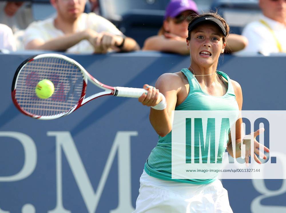 US Open 2012, USTA Billie Jean King National Tennis Center, Flushing Meadows, New York, ITF Grand Slam Tennis Tournament . Tatjana Malek (GER) Aktion, Einzelbild, , Querformat,