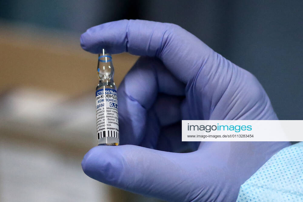 An ampoule contains component 1 of the Gam-COVID-Vac (Sputnik-V) vaccine against COVID-19 used in a mobile vaccination unit set up at the Dirizhabl Airship shopping centre, vaccination free of charge, no prior appointment required. Donat Sorokin TASS TS0F701A