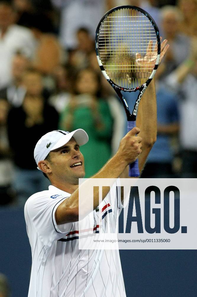 Andy Roddick, USA, waves to the crowd in the third set of second-round action at the 2012 U.S. Open held at the National Tennis Center on Agust 31, 2012. Roddick won 6-3, 6-4, 6-0. Roddick announced the previous day that he will be retiring after the Open. NYP20120831320