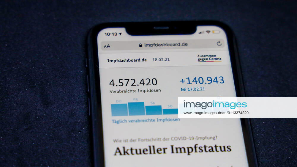 Vaccination dashboard of the Federal Ministry of Health Current vaccination status DEU, Germany, Berlin, 18 02 2021 Impfdashboard de As of 18 February 2021, 09 45 h, displayed on an iPhone Progress of COVIDâ â 19â â vaccination.