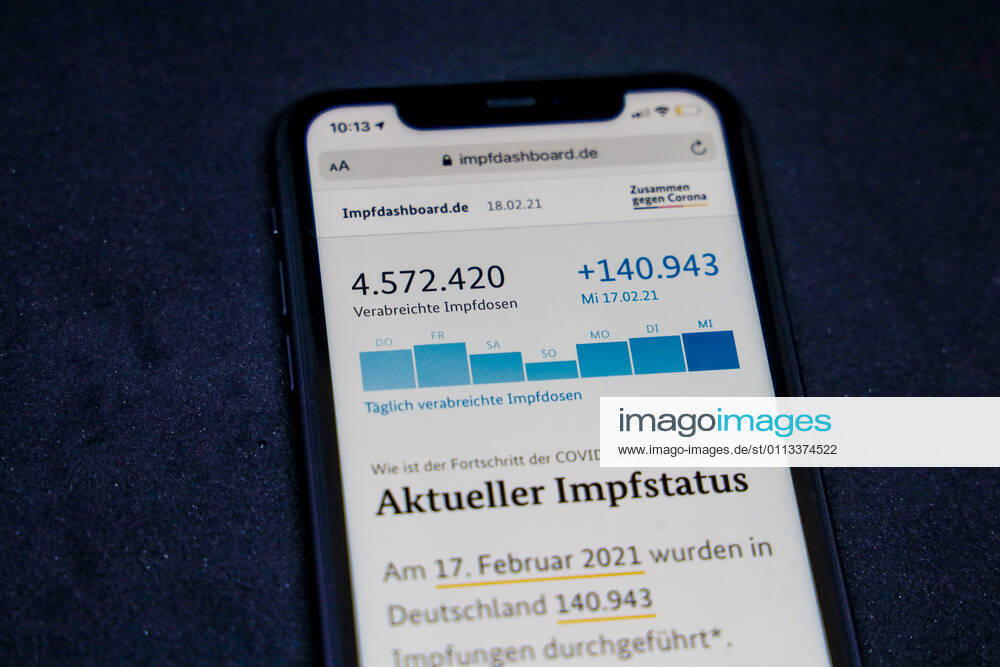 Vaccination dashboard of the Federal Ministry of Health Current vaccination status DEU, Germany, Berlin, 18 02 2021 Impfdashboard de As of 18 February 2021, 09 45 h, displayed on an iPhone Progress of COVIDâ â 19â â vaccination.