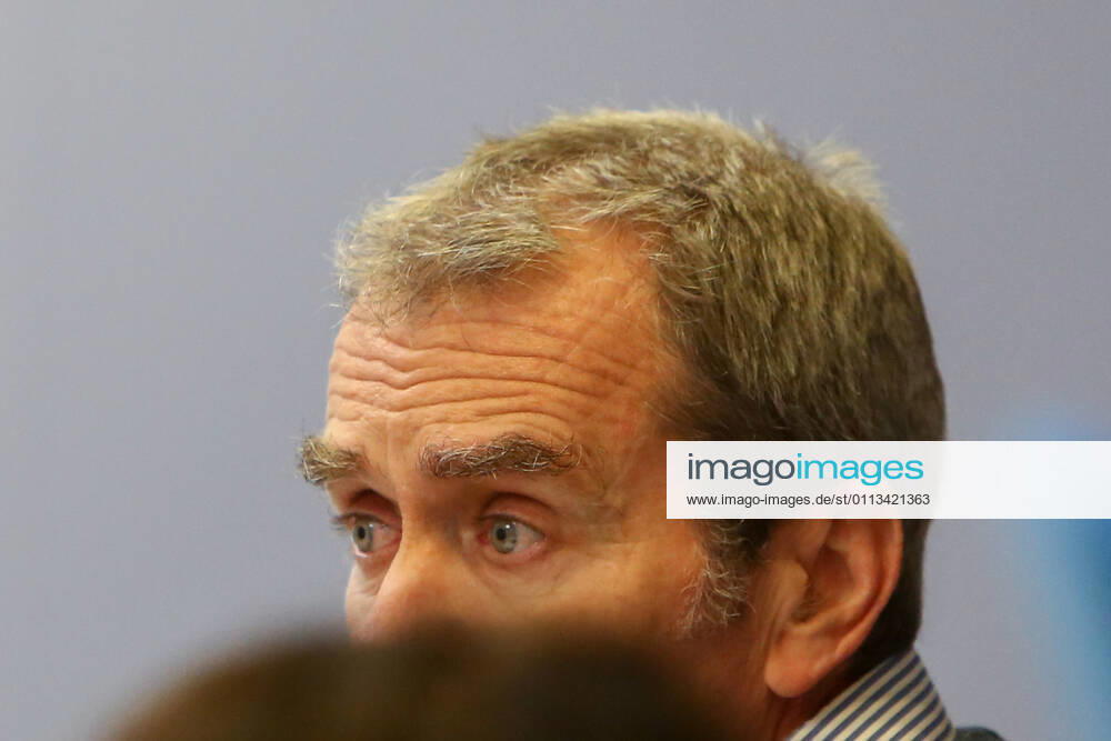 The director of the Center for Coordination of Alerts and Health Emergencies (CCAES), Fernando Simon intervenes during a conference convened before the media at the Ministry of Health to report on the evolution of the coronavirus, in Madrid, (Spain), February 18, 2021. 18 FEBRUARY 2021;HEALTH;SIMON;EVOLUTION;PANDEMIC;CORONAVIRUS LagenciaEP PRESS R.Rubio.POOL 02 18 2021 Madrid Madrid Spain