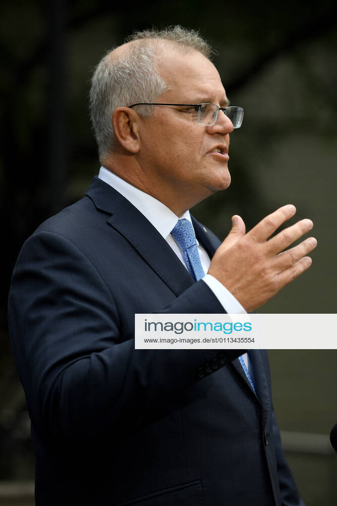 SCOTT MORRISON VACCINE HOSPITAL TOUR, Prime Minister Scott Morrison addresses media following a tour of a COVID-19 vaccination hub at Royal Prince Alfred hospital in Sydney, Friday, February 19, 2021. The first COVID-19 vaccinations in NSW will take place on Monday, with the Pfizer jab to go out to frontline workers. ( NO ARCHIVING, , NO USE IN BOOKS WITHOUT CONSENT Sydney NSW AUSTRALIA