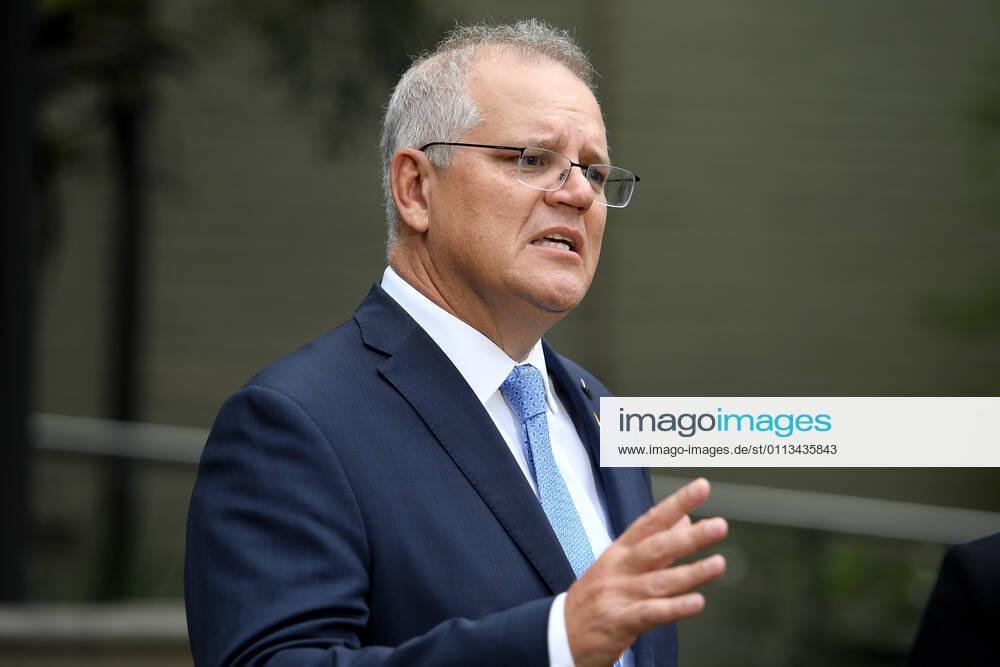 SCOTT MORRISON VACCINE HOSPITAL TOUR, Prime Minister Scott Morrison addresses media following a tour of a COVID-19 vaccination hub at Royal Prince Alfred hospital in Sydney, Friday, February 19, 2021. The first COVID-19 vaccinations in NSW will take place on Monday, with the Pfizer jab to go out to frontline workers. ( NO ARCHIVING, , NO USE IN BOOKS WITHOUT CONSENT Sydney NSW AUSTRALIA