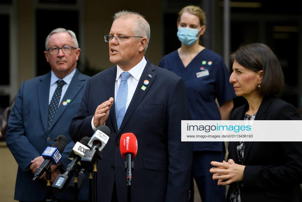 SCOTT MORRISON VACCINE HOSPITAL TOUR, Prime Minister Scott Morrison and NSW Premier Gladys Berejiklian address media following a tour of a COVID-19 vaccination hub at Royal Prince Alfred hospital in Sydney, Friday, February 19, 2021. The first COVID-19 vaccinations in NSW will take place on Monday, with the Pfizer jab to go out to frontline workers. ( NO ARCHIVING, , NO USE IN BOOKS WITHOUT CONSENT Sydney NSW AUSTRALIA