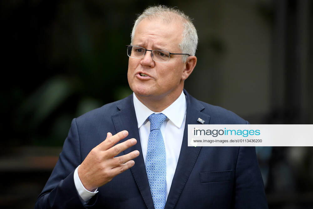 SCOTT MORRISON VACCINE HOSPITAL TOUR, Prime Minister Scott Morrison addresses media following a tour of a COVID-19 vaccination hub at Royal Prince Alfred hospital in Sydney, Friday, February 19, 2021. The first COVID-19 vaccinations in NSW will take place on Monday, with the Pfizer jab to go out to frontline workers. ( NO ARCHIVING, , NO USE IN BOOKS WITHOUT CONSENT Sydney NSW AUSTRALIA