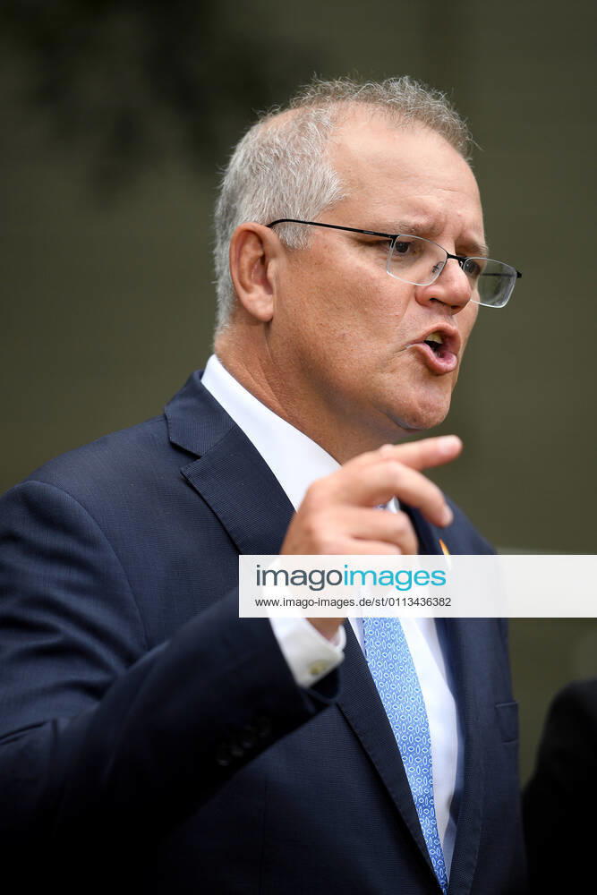 SCOTT MORRISON VACCINE HOSPITAL TOUR, Prime Minister Scott Morrison addresses media following a tour of a COVID-19 vaccination hub at Royal Prince Alfred hospital in Sydney, Friday, February 19, 2021. The first COVID-19 vaccinations in NSW will take place on Monday, with the Pfizer jab to go out to frontline workers. ( NO ARCHIVING, , NO USE IN BOOKS WITHOUT CONSENT Sydney NSW AUSTRALIA