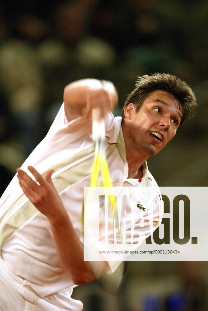 Michael Stich (Deutschland) - Aufschlag Tennis Herren Davis-Cup Revival 2004, Seniors Tour, Daviscup, Einzelbild Rothenbaum Hamburg Dynamik,