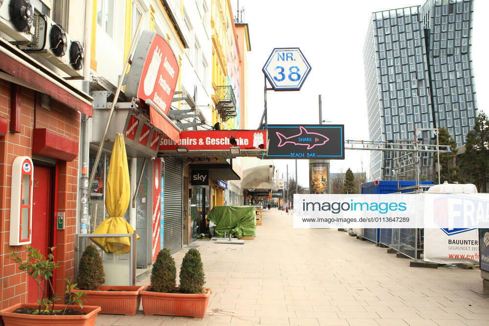 Closed shops on the nearly deserted Reeperbahn in Hamburg St Pauli during the lockdown St Pauli Hamburg