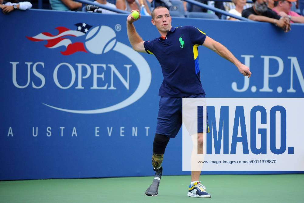 Balljunge Ryan McIntosh mit einer Beinprothese TENNIS, US Open, xVirginieBouyerxTennismagxPanoramicx