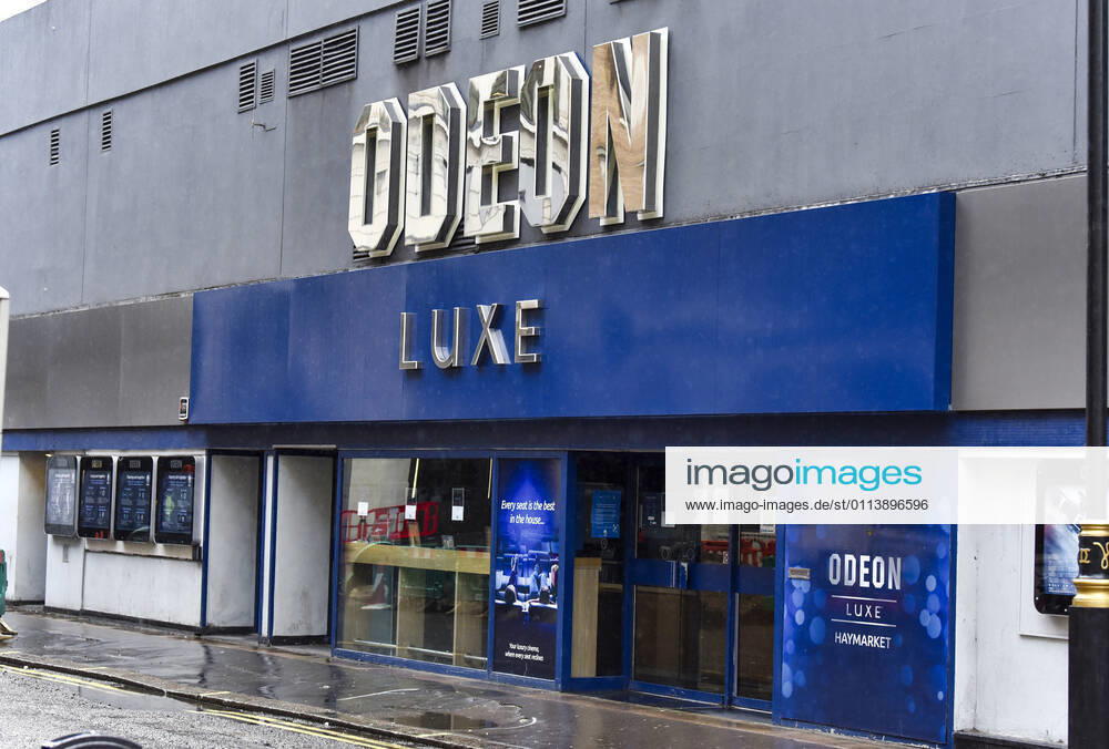 Coronavirus in Großbritannien, Eindrücke aus London February 22, 2021, London, United Kingdom: The Odeon Luxe in Londons Haymarket seen closed due to the Covid19 lockdown..Cinemas are expected to reopen from the 17th of May as British Prime Minister Boris Johnson announces his road map out of Lockdown for England. London United Kingdom - ZUMAs197 20210222_zab_s197_022